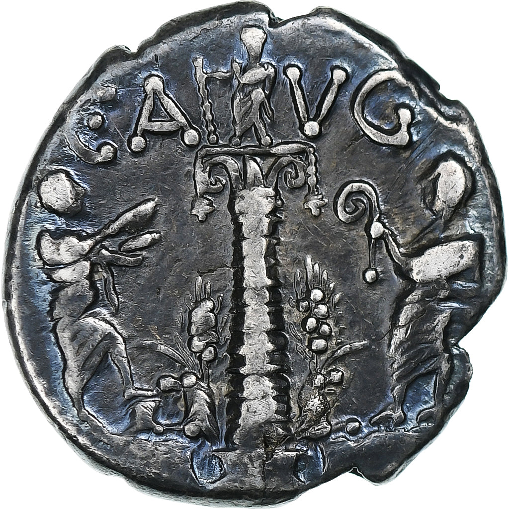Minucia,
denár,
135 pred Kr